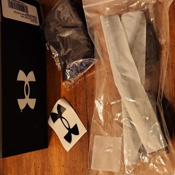 Unisex UA Raid Polarized Sunglasses Shiny Black/Gray - Picture 6 of 6